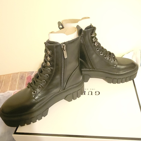 Guess ferina lug sole lace up  combat boots black - Picture 3 of 12